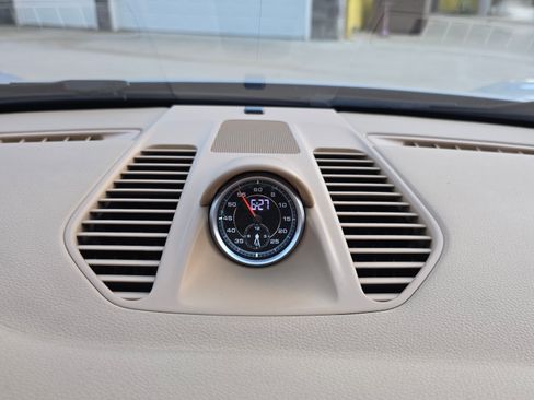 Used 2014 Porsche 911 Carrera image 9