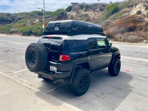 Used 2010 Toyota FJ Cruiser 4WD image 8