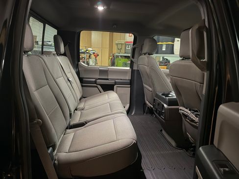 Used 2020 Ford F150 XLT w/ Equipment Group 302A Luxury image 14