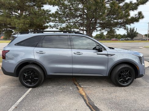 Used 2024 Kia Sorento SX Prestige w/ Sage Leather Package AWD/4WD image 5