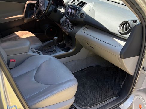 Used 2010 Toyota RAV4 Limited AWD/4WD image 12