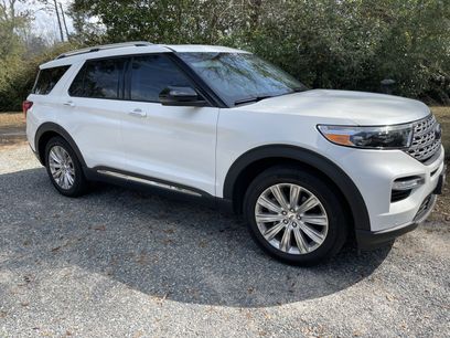 Used 2024 Ford Explorer Limited w/ Limited Technology Package