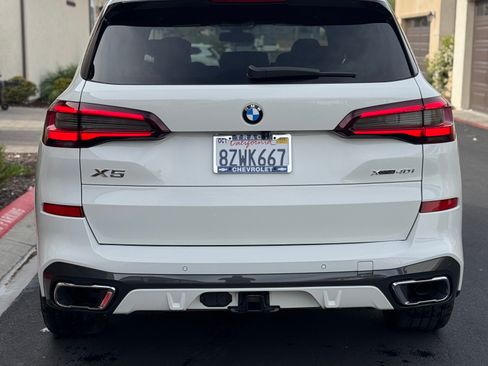 Used 2021 BMW X5 xDrive40i w/ M Sport Package image 5