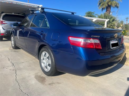 Used 2007 Toyota Camry LE image 2