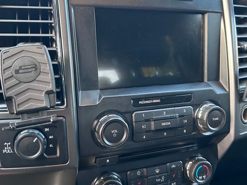 Used 2018 Ford F150 XLT w/ Equipment Group 302A Luxury image 2