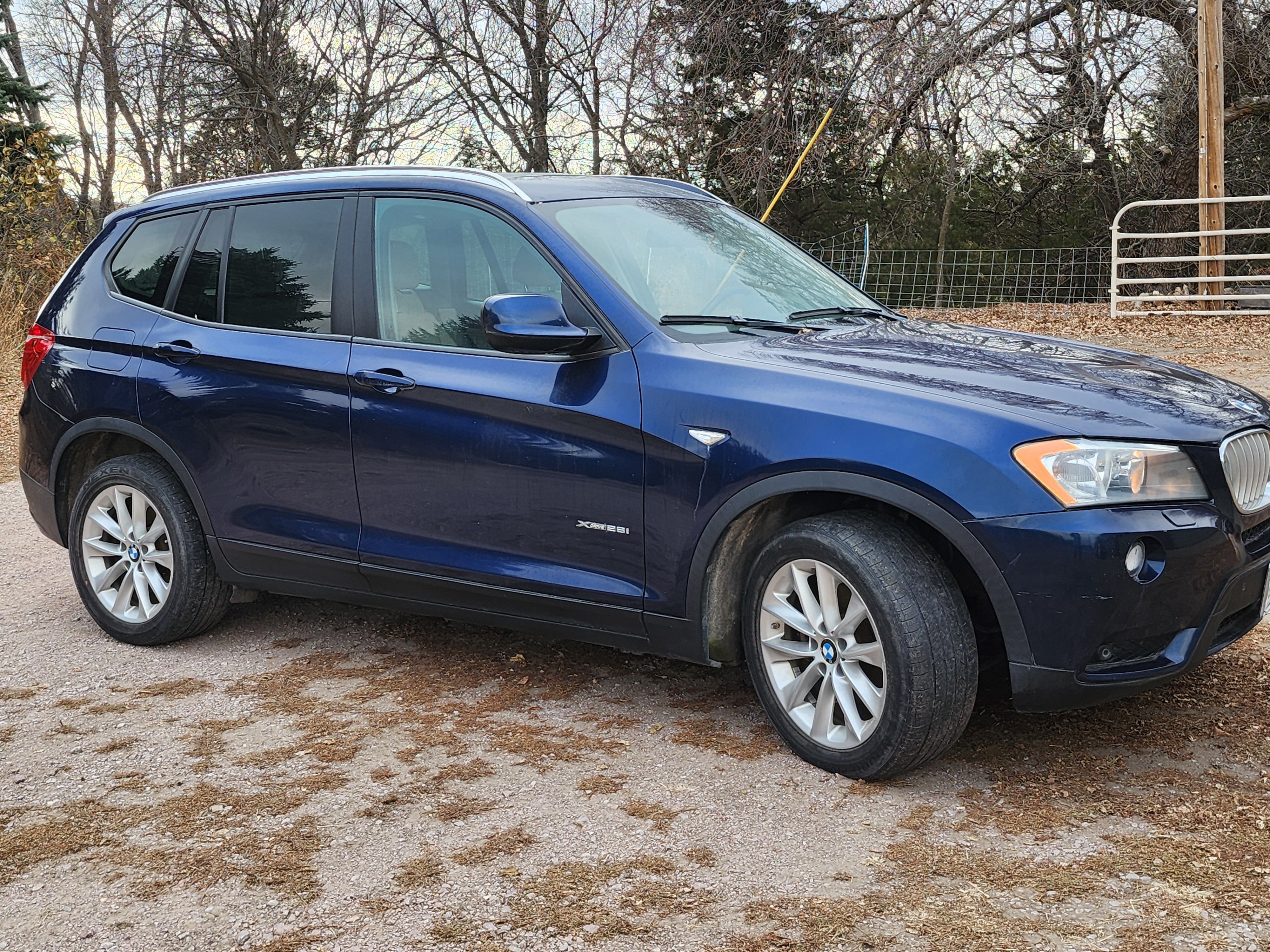 Used 2014 BMW X3 xDrive28i AWD/4WD image 1