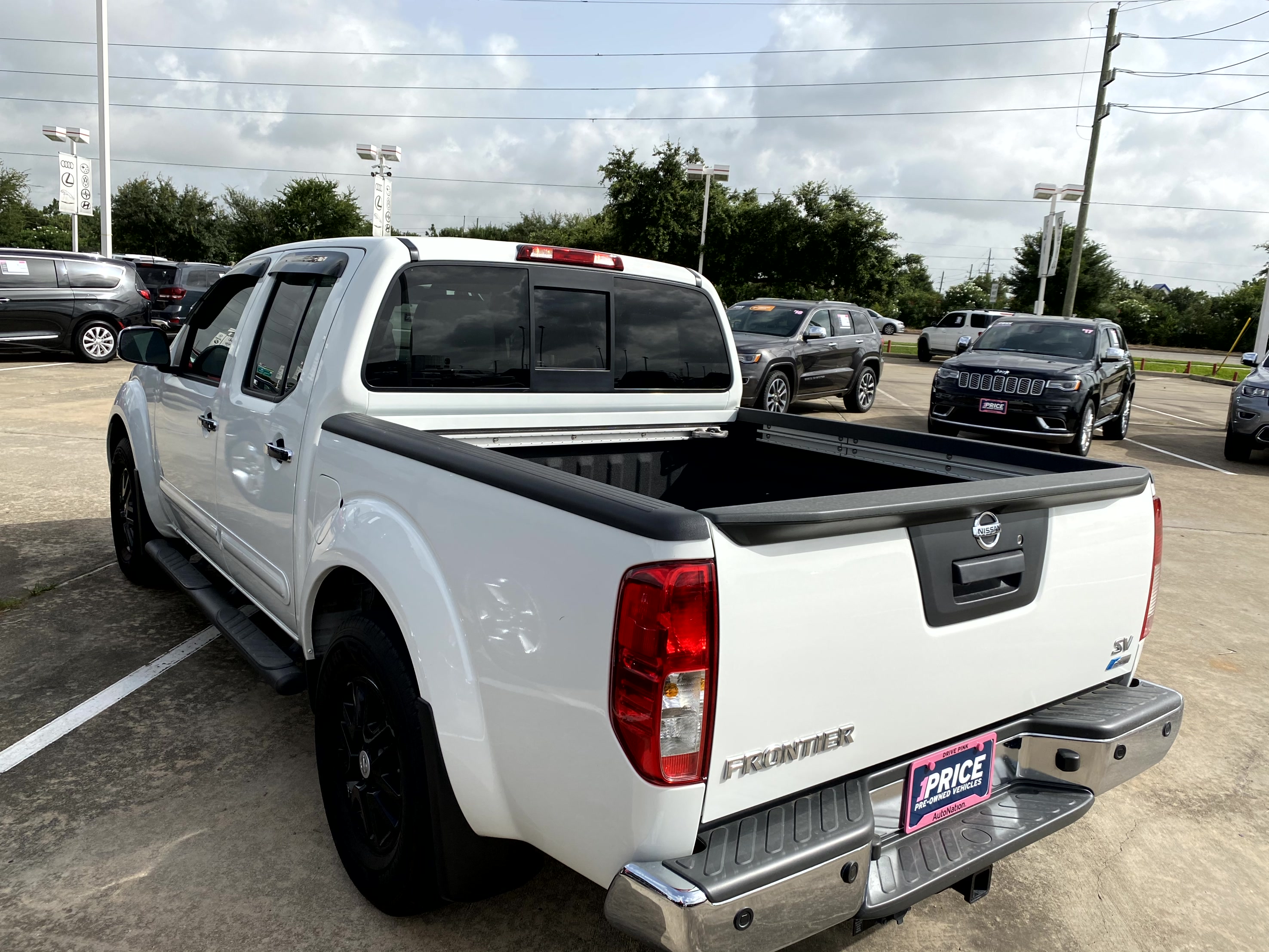 Used 2018 Nissan Frontier SV w/ Value Truck Package RWD image 14