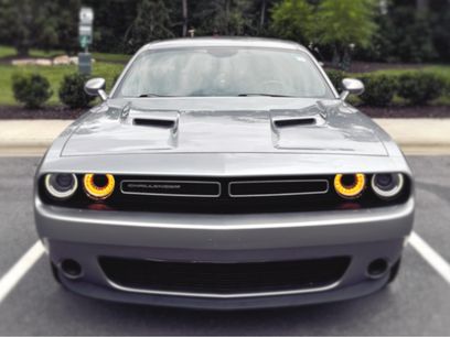 Used 2015 Dodge Challenger SXT w/ Driver Convenience Group