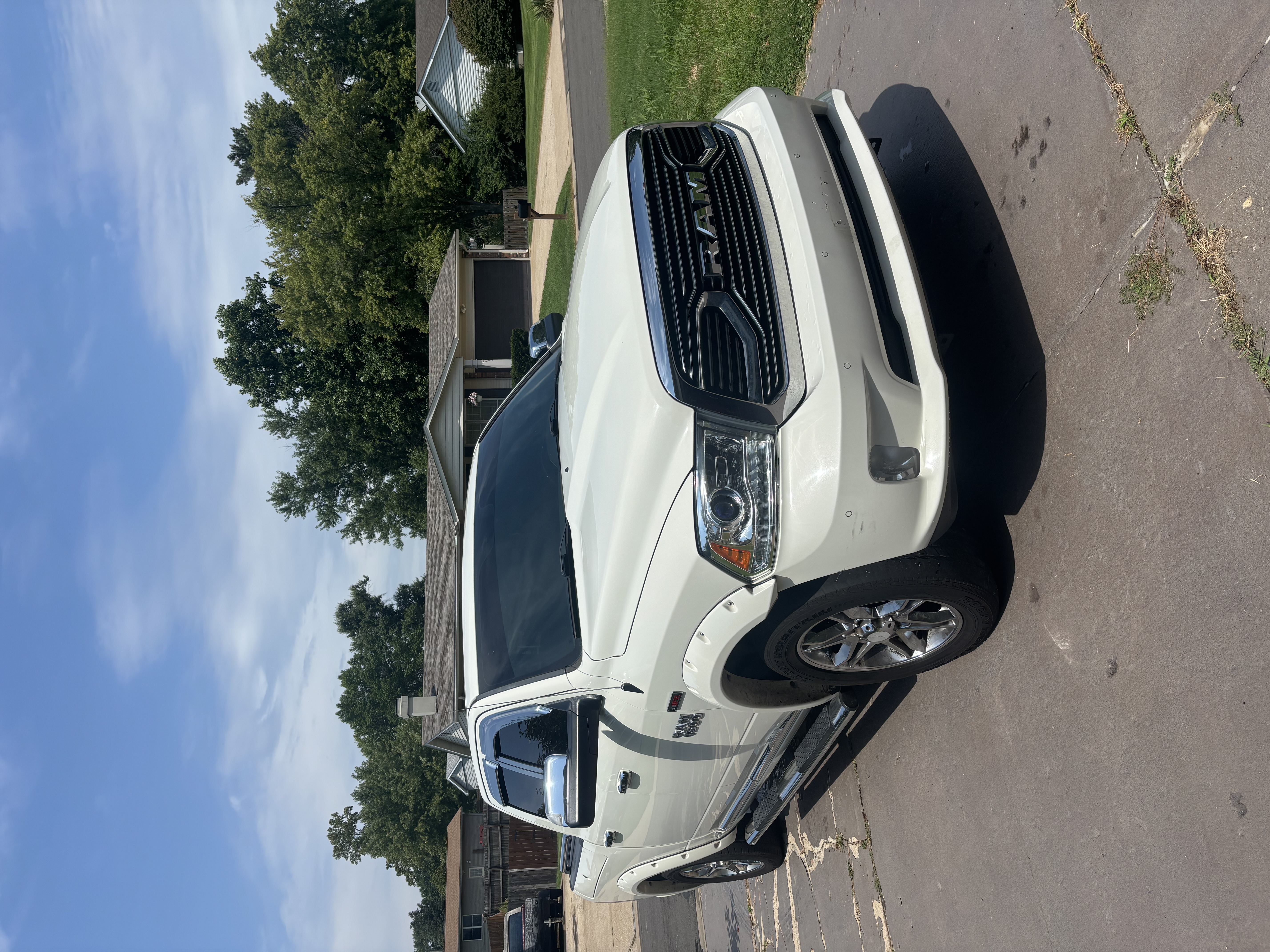 Used 2016 RAM 1500 Limited AWD/4WD image 1
