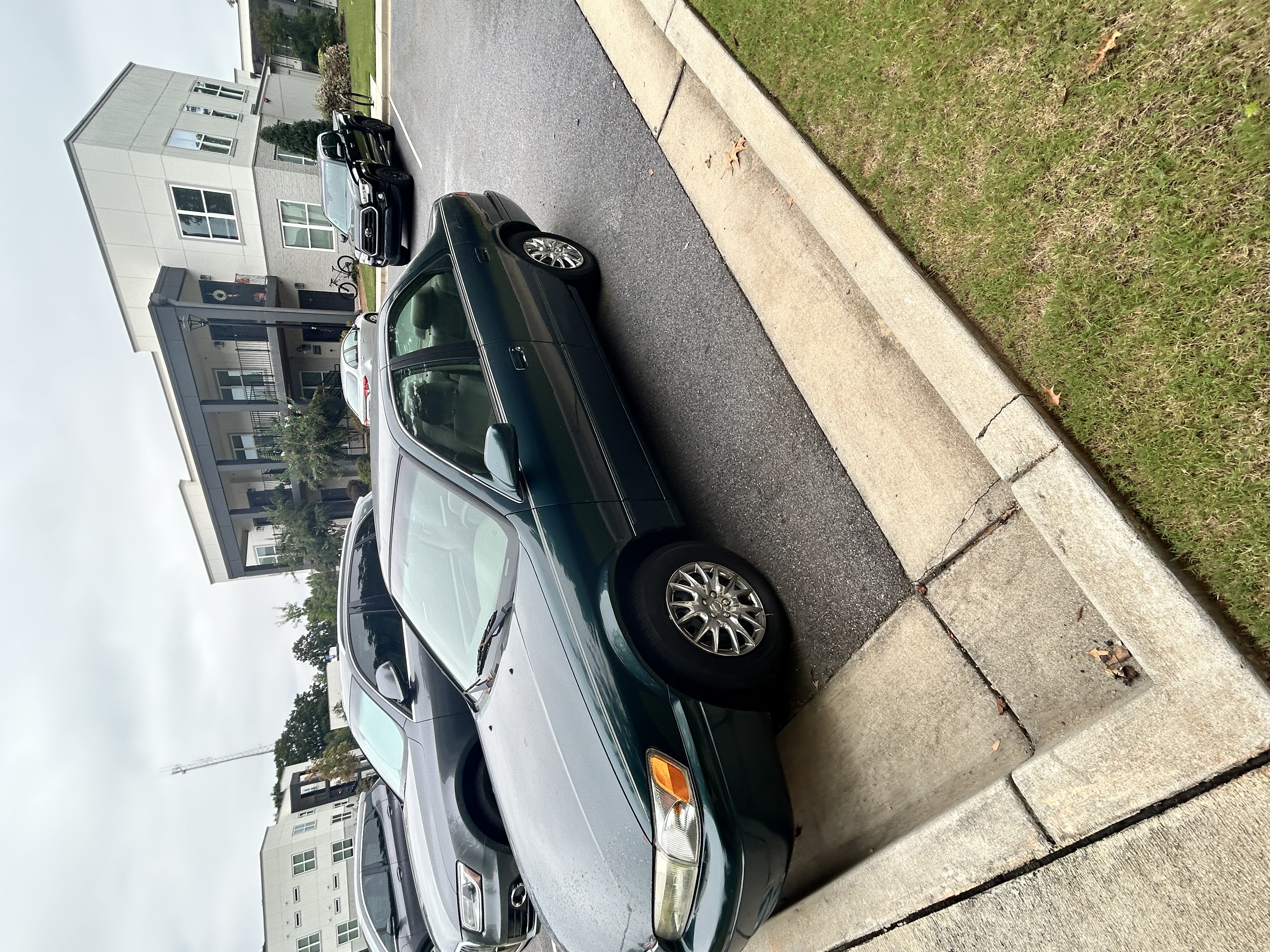 Used 1998 Toyota Camry LE FWD image 2