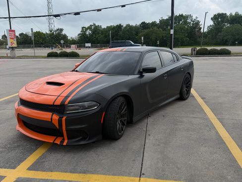 Used 2023 Dodge Charger R/T w/ Blacktop Package RWD image 1