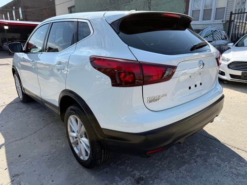 Used 2017 Nissan Rogue Sport S w/ S Appearance Package FWD image 6