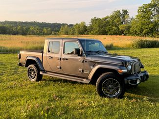 Used 2020 Jeep Gladiator Overland AWD/4WD video 1