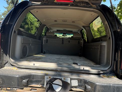 Used 2001 GMC Yukon XL Denali AWD/4WD image 14