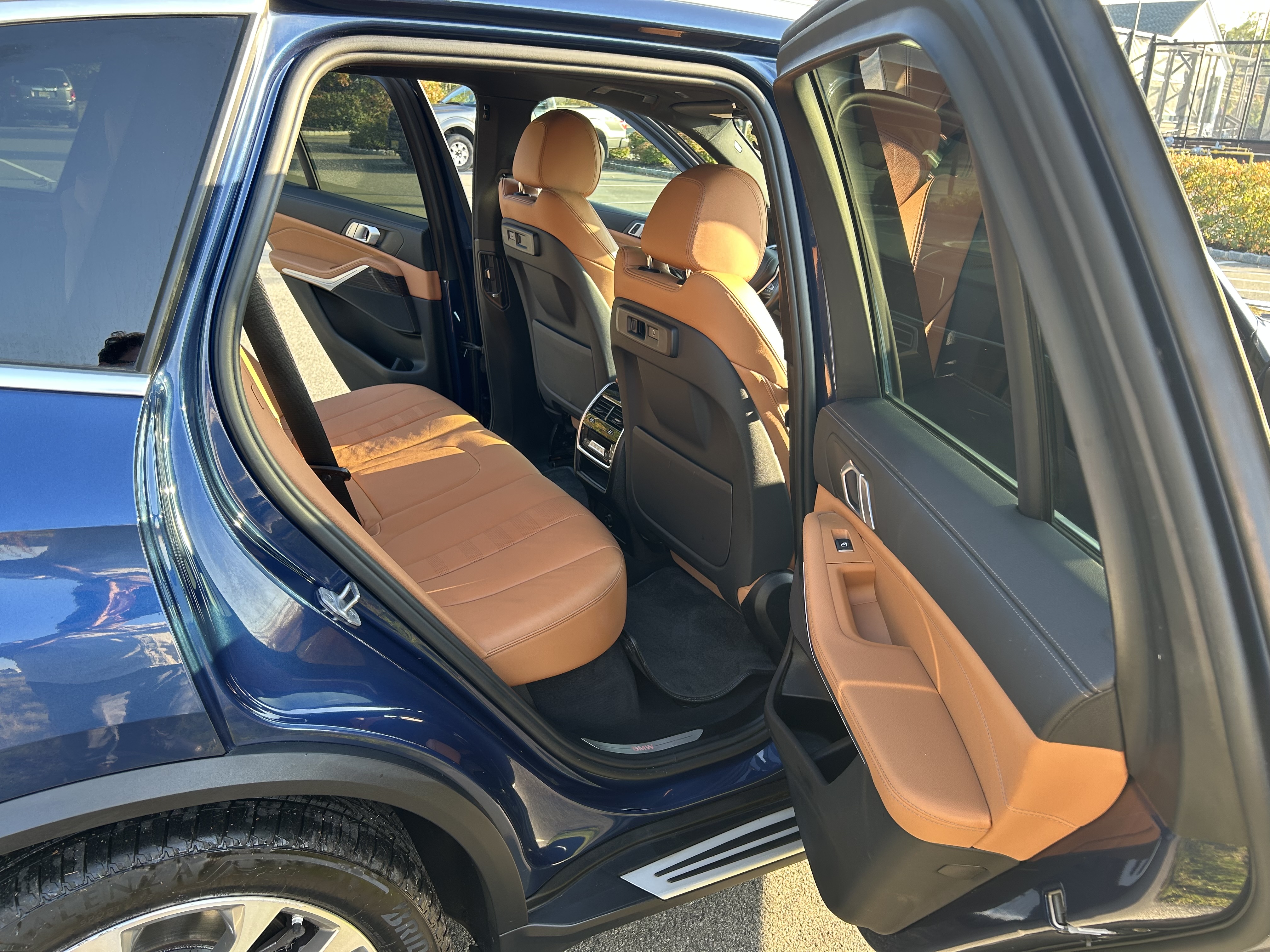 Used 2021 BMW X5 xDrive40i w/ Premium Package 2 AWD/4WD image 19