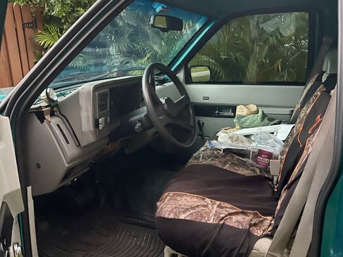 Used 1993 Chevrolet Silverado 1500 2WD Regular Cab image 18