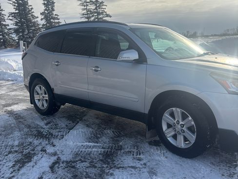 Used 2013 Chevrolet Traverse LT image 4