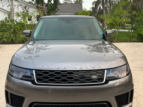 Used 2020 Land Rover Range Rover Sport HSE image 6