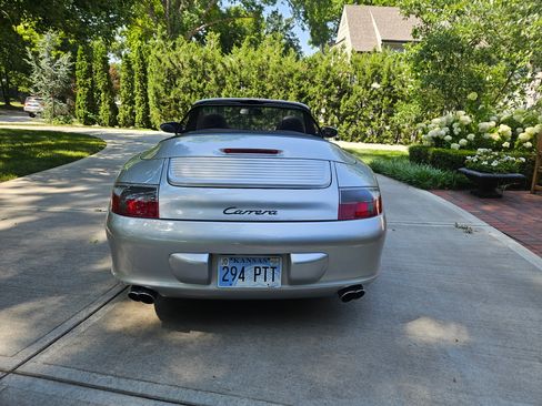 Used 2005 Porsche 911 Cabriolet image 6