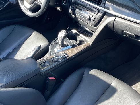 Used 2015 BMW 428i Convertible image 8