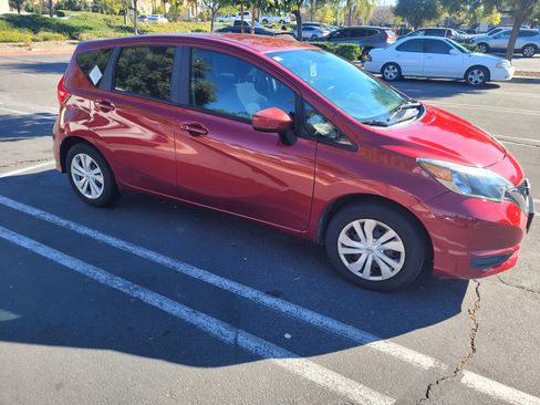 Used 2018 Nissan Versa Note SV image 11