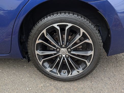 Used 2015 Toyota Corolla S image 11