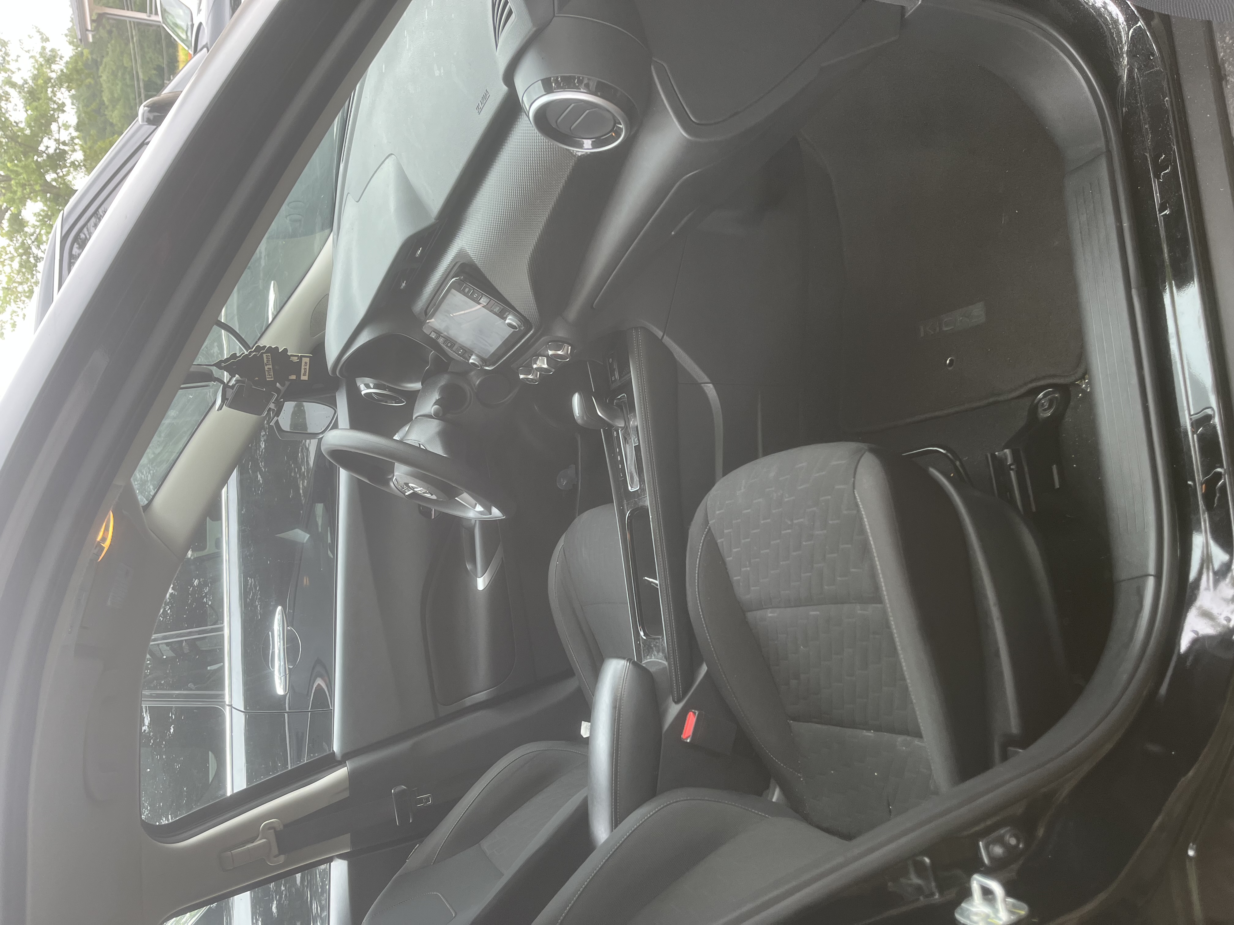 Used 2024 Nissan Kicks SV FWD image 13