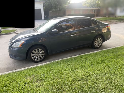 Used 2013 Nissan Sentra SV FWD image 12
