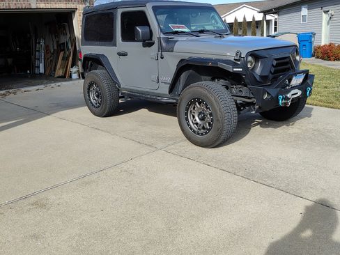 Used 2020 Jeep Wrangler Sport image 1