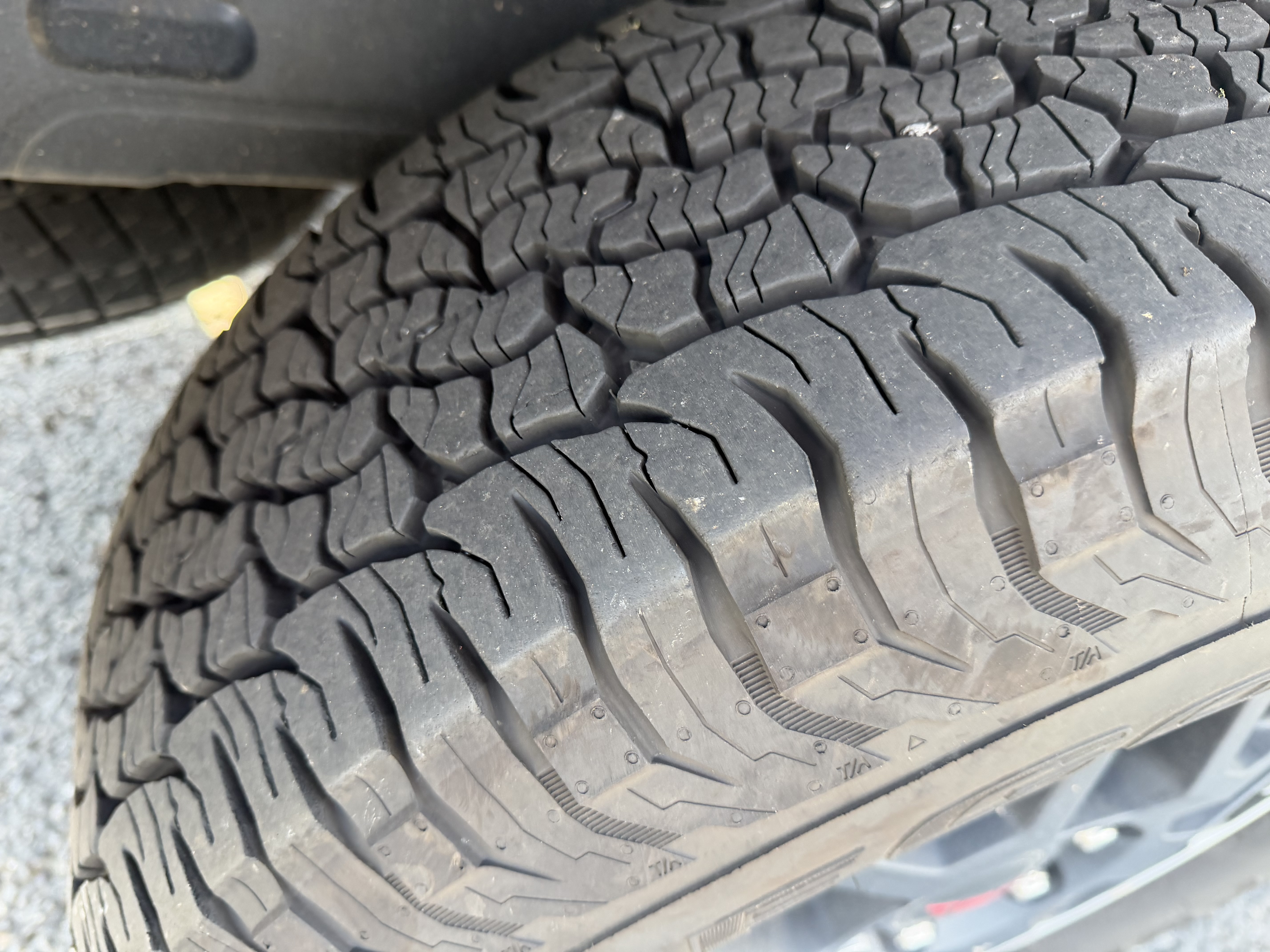 Used 2024 Toyota Tacoma TRD Off-Road w/ TRD Off Road Premium Package AWD/4WD image 16