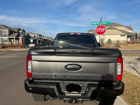 Used 2019 Ford F250 XLT w/ XLT Value Package image 5