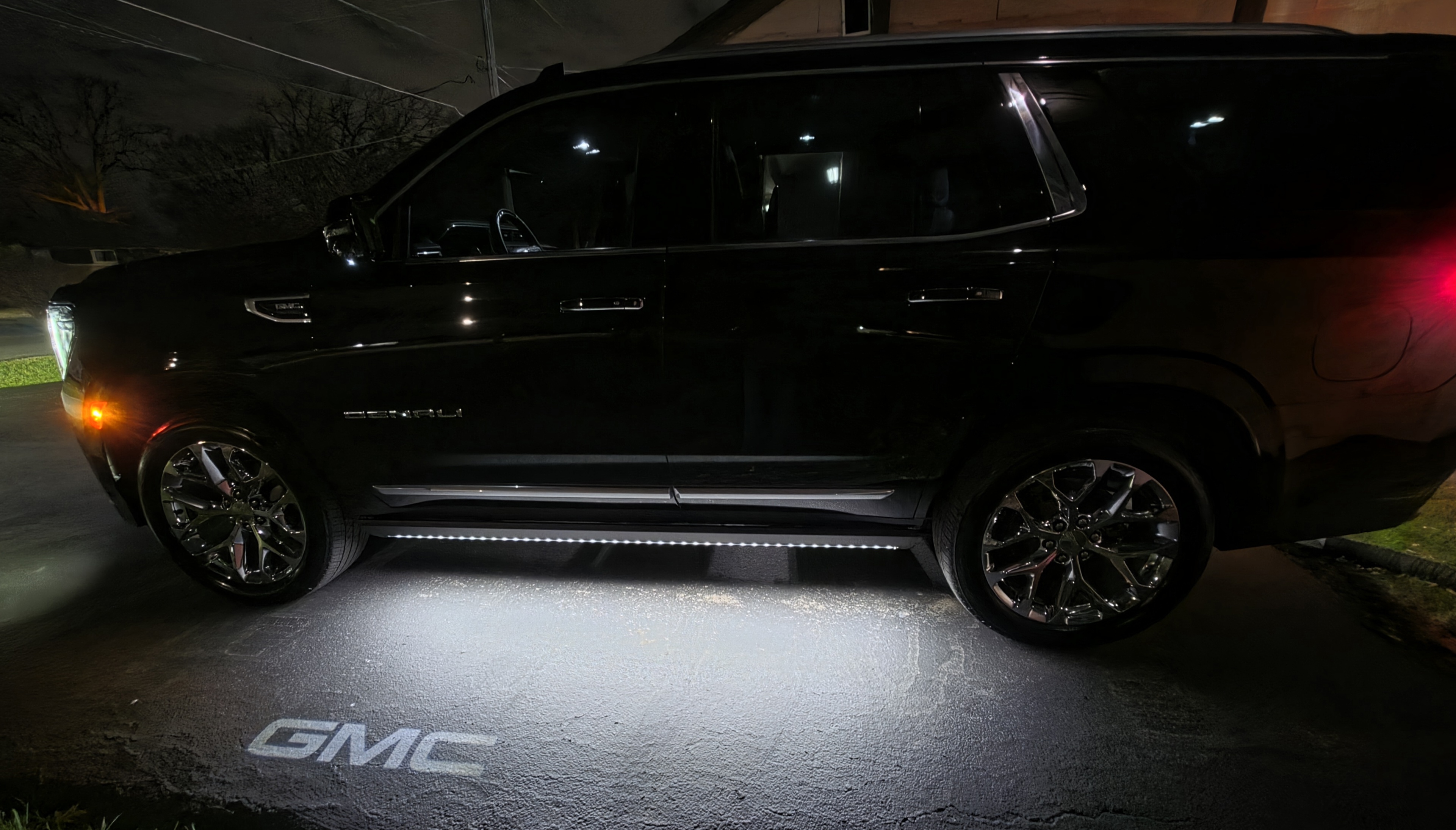 Used 2023 GMC Yukon Denali w/ Denali Reserve Package AWD/4WD image 25