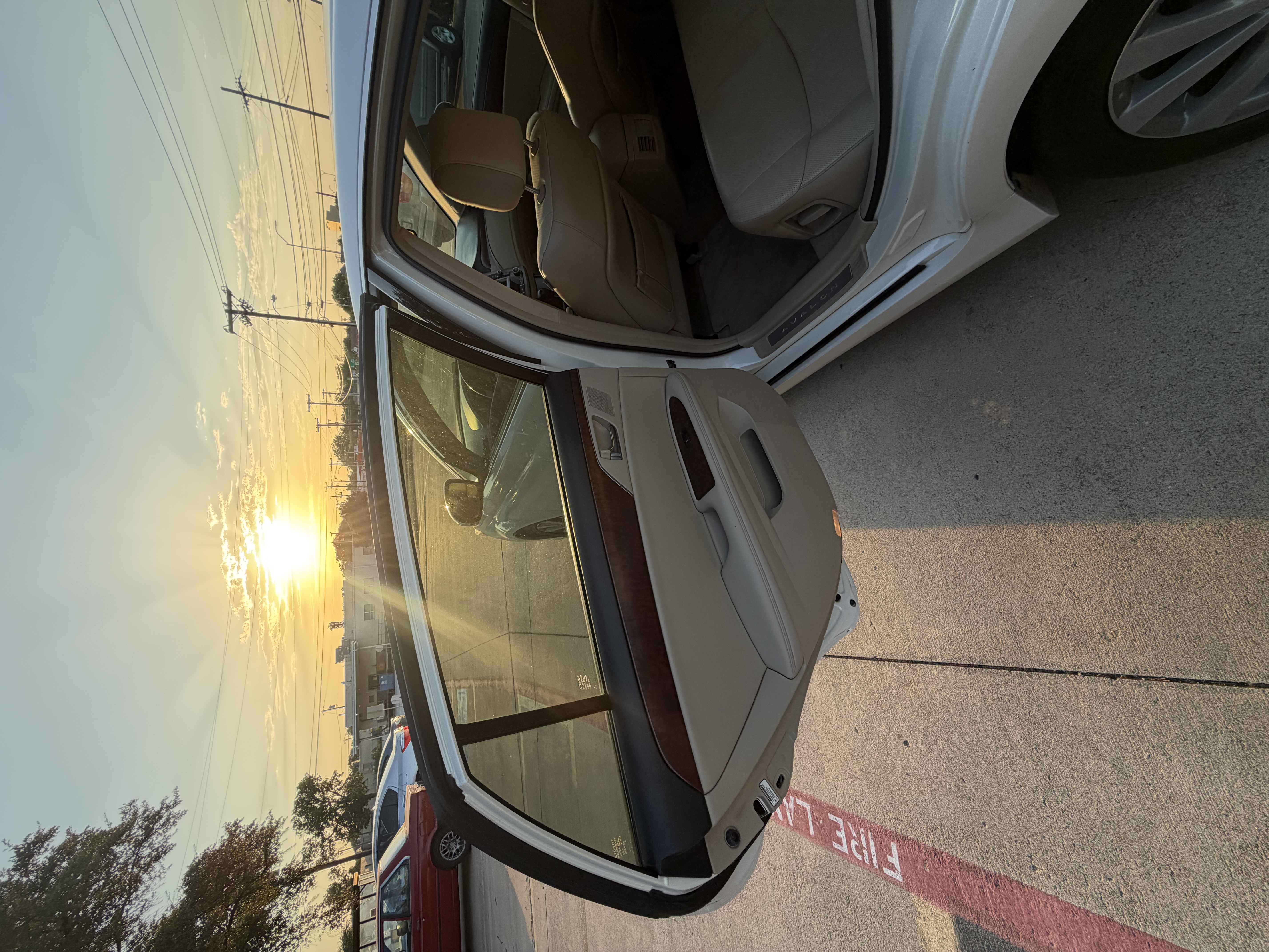 Used 2012 Toyota Avalon Limited FWD image 22
