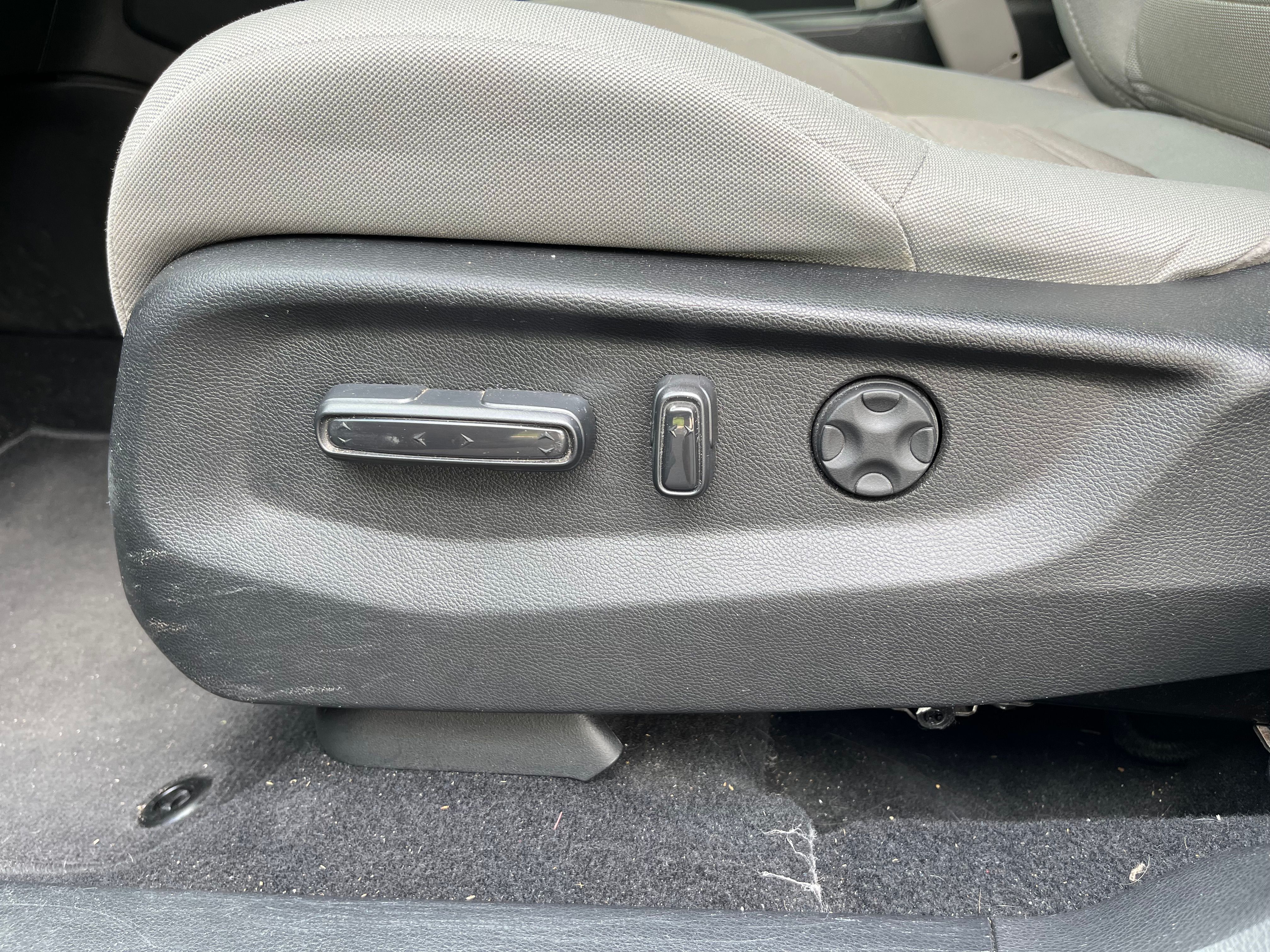 Used 2018 Honda CR-V EX image 12