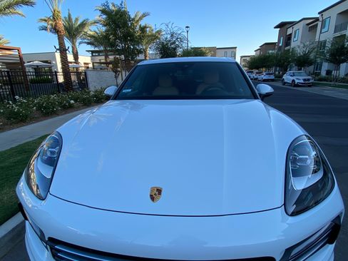 Used 2021 Porsche Cayenne image 11