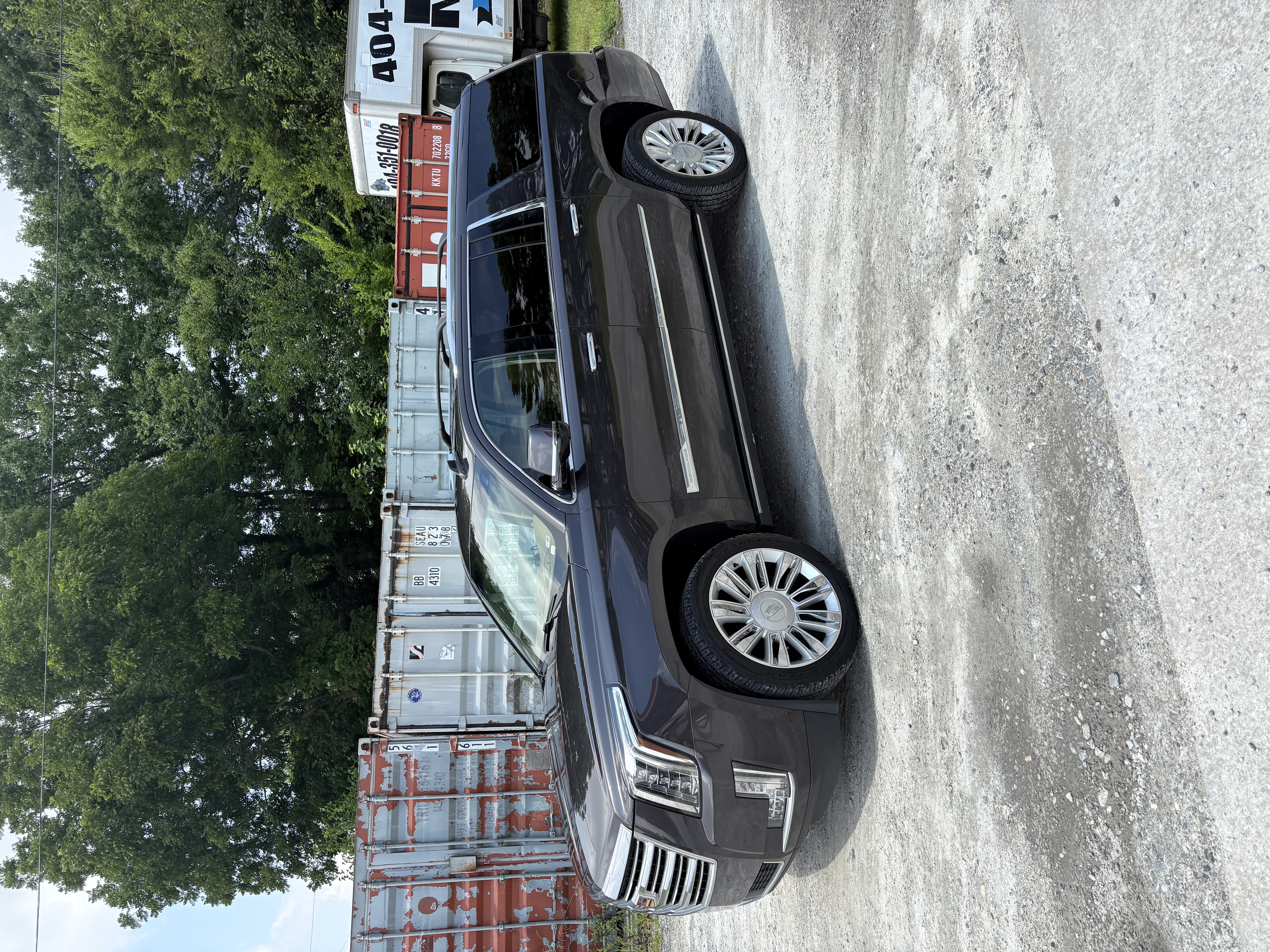 Used 2016 Cadillac Escalade ESV Platinum AWD/4WD image 1