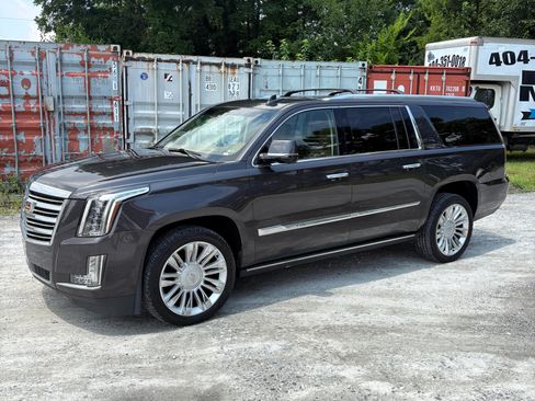 Used 2016 Cadillac Escalade ESV Platinum AWD/4WD image 1