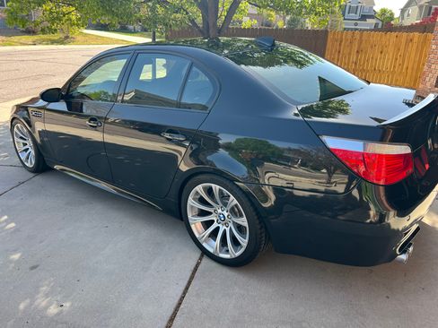 Used 2006 BMW M5 RWD image 5