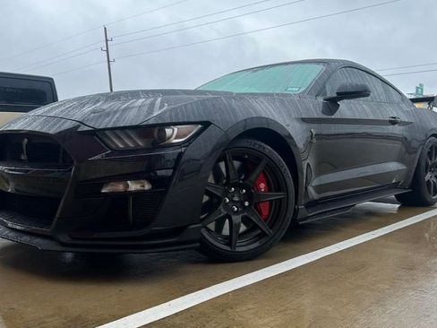 Used 2022 Ford Mustang Shelby GT500 w/ Carbon Fiber Track Pack image 6