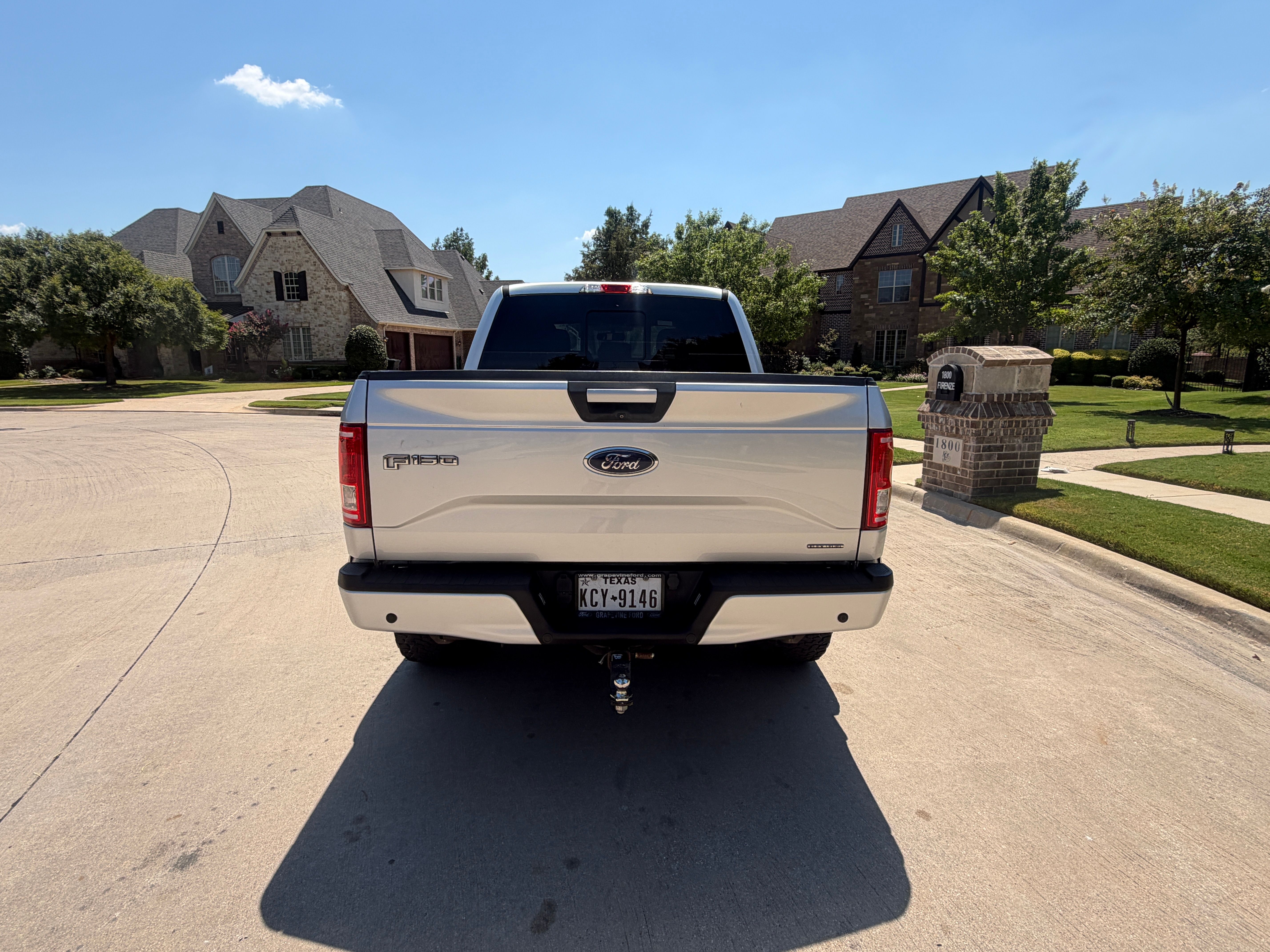 Used 2015 Ford F150 XLT w/ Equipment Group 302A Luxury AWD/4WD image 5