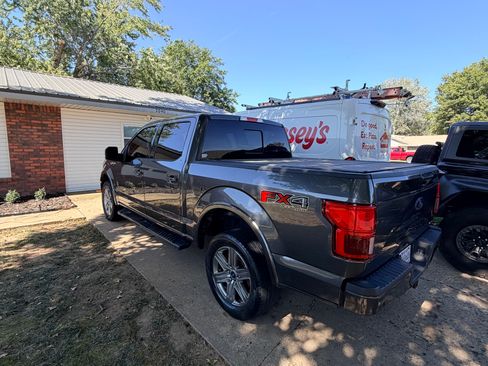 Used 2018 Ford F150 Lariat w/ Equipment Group 502A Luxury image 8