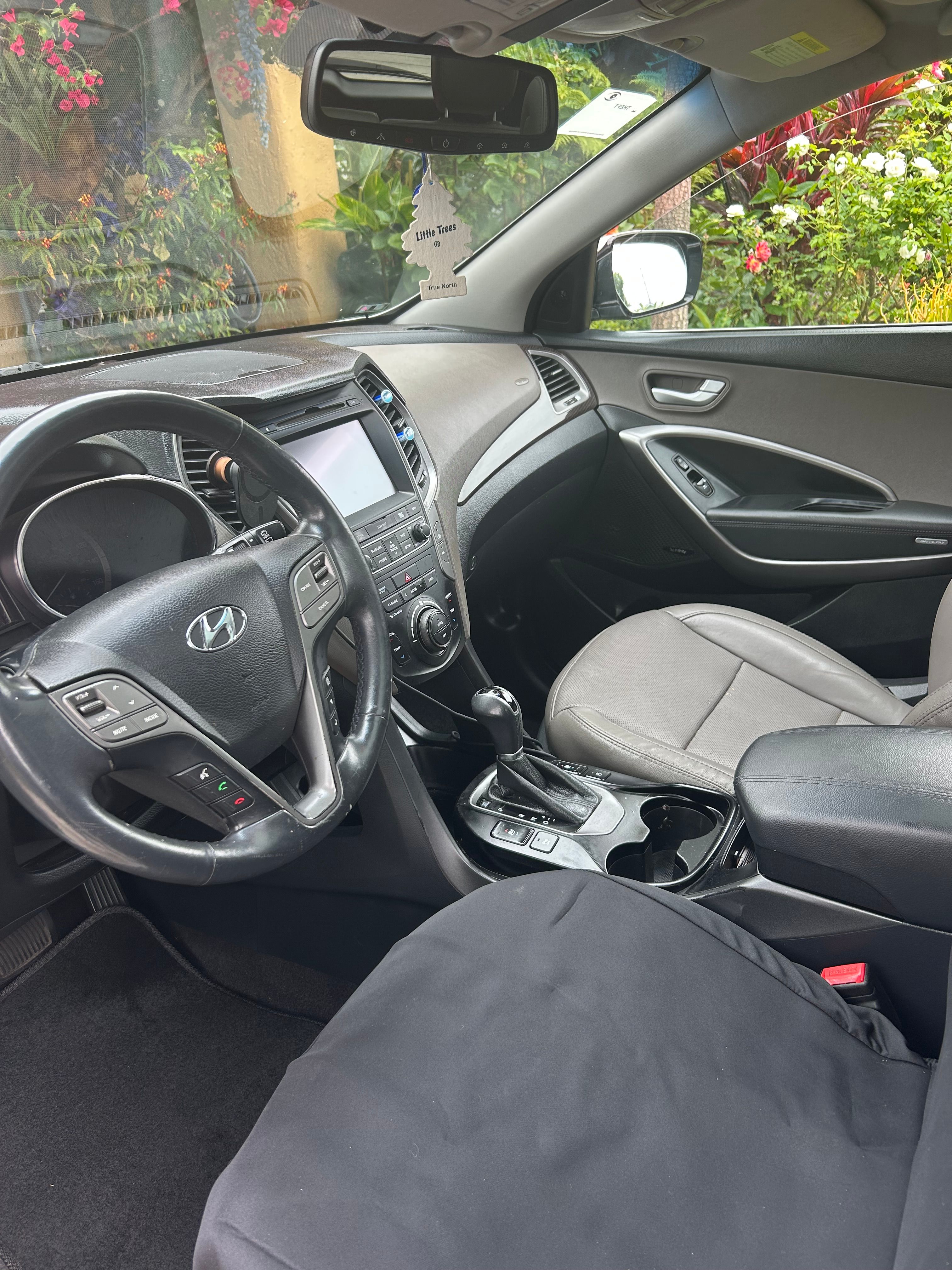 Used 2017 Hyundai Santa Fe Sport FWD image 10