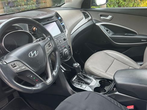 Used 2017 Hyundai Santa Fe Sport FWD image 10