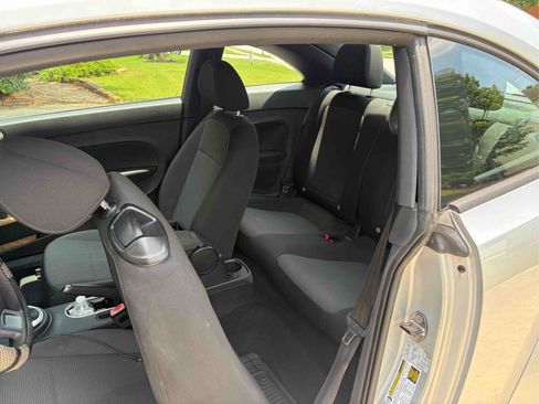 Used 2014 Volkswagen Beetle 1.8T FWD image 14