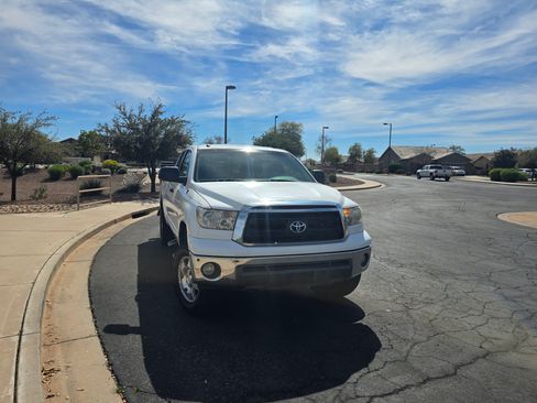 Used 2011 Toyota Tundra 4x4 Double Cab w/ TRD Off-Road Pkg image 17