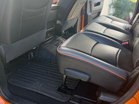 Used 2016 RAM 2500 SLT w/ Luxury Group image 10