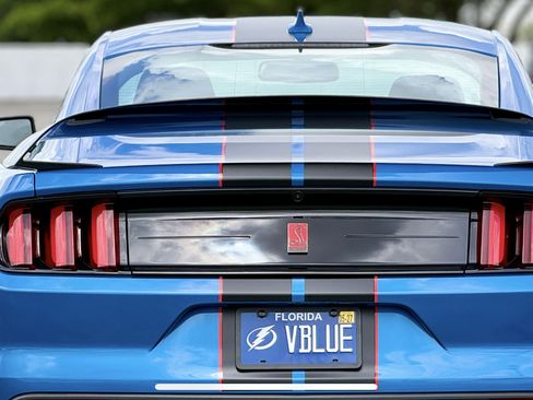 Used 2020 Ford Mustang Shelby GT350R w/ GT350R Equipment Group 920A RWD image 5