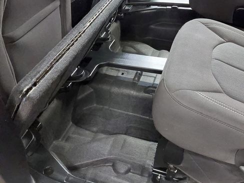 Used 2021 Chrysler Pacifica Touring w/ S Appearance Package image 19