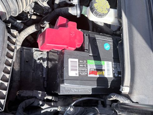 Used 2014 Lincoln MKZ AWD w/ Equipment Group 101A Select image 19