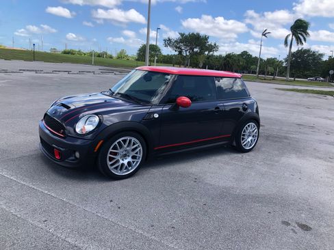 Used 2012 MINI Cooper S image 1